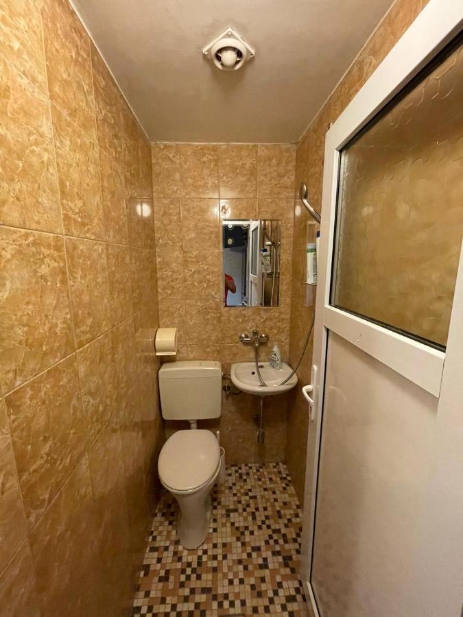 451 Rooms Грац Екстериор снимка