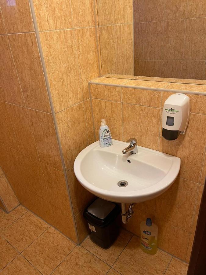451 Rooms Грац Екстериор снимка