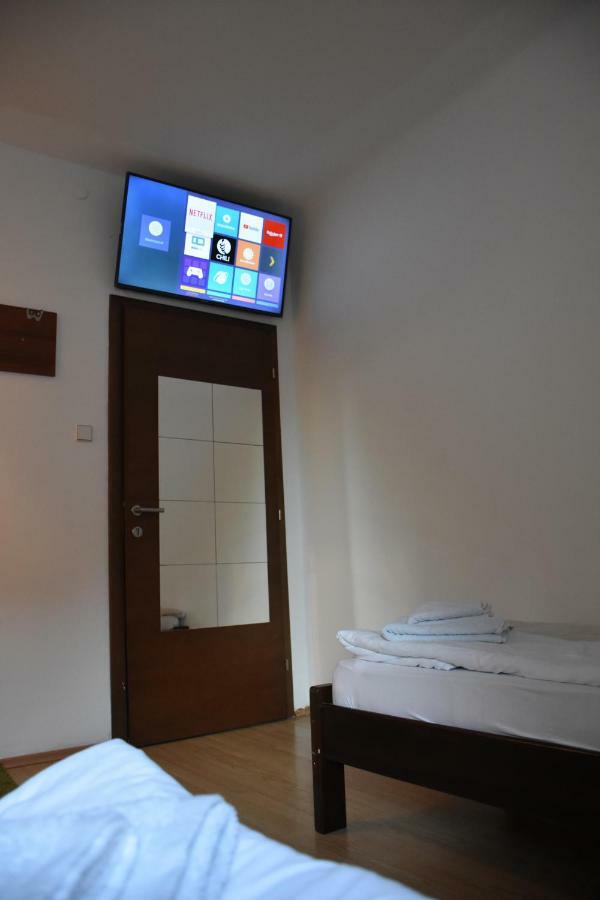 451 Rooms Грац Екстериор снимка